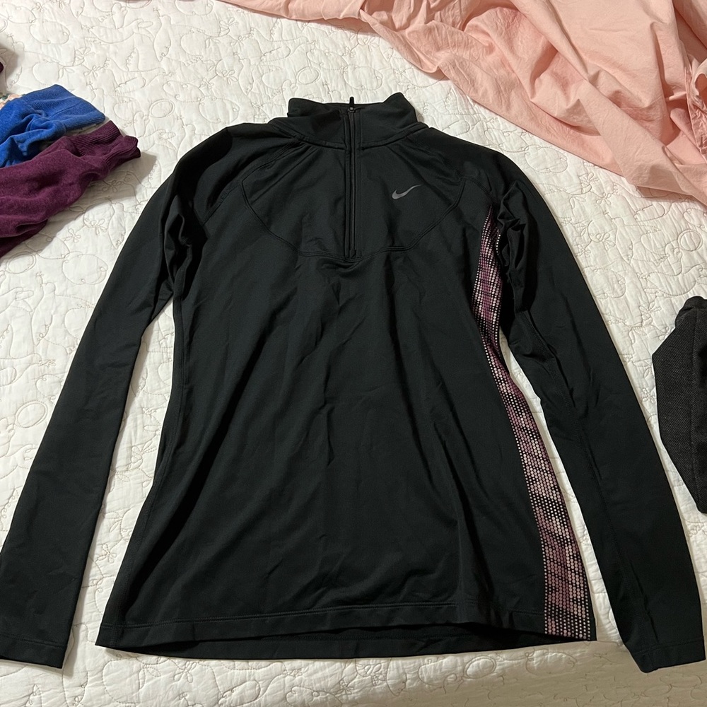 Girls Nike sweater Dri fit